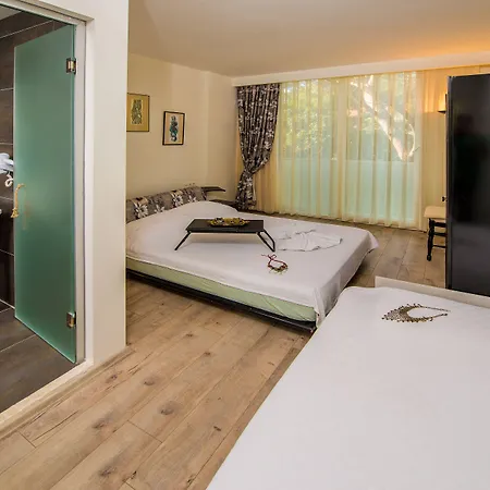 Destina Hotel