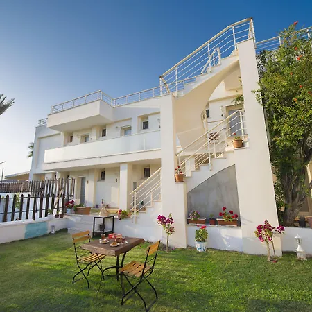 Destina Hotel
